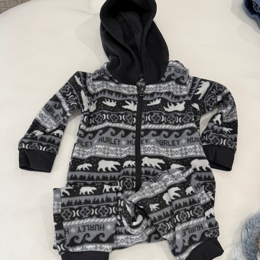 Hurley Black & Gray Bear Pattern Fleece Hooded Romper